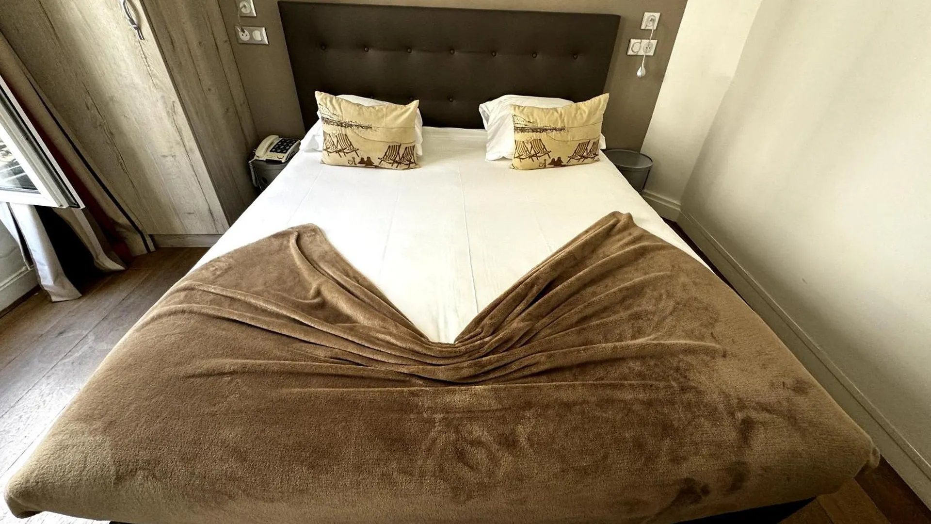 Hotel L'amiral 3*