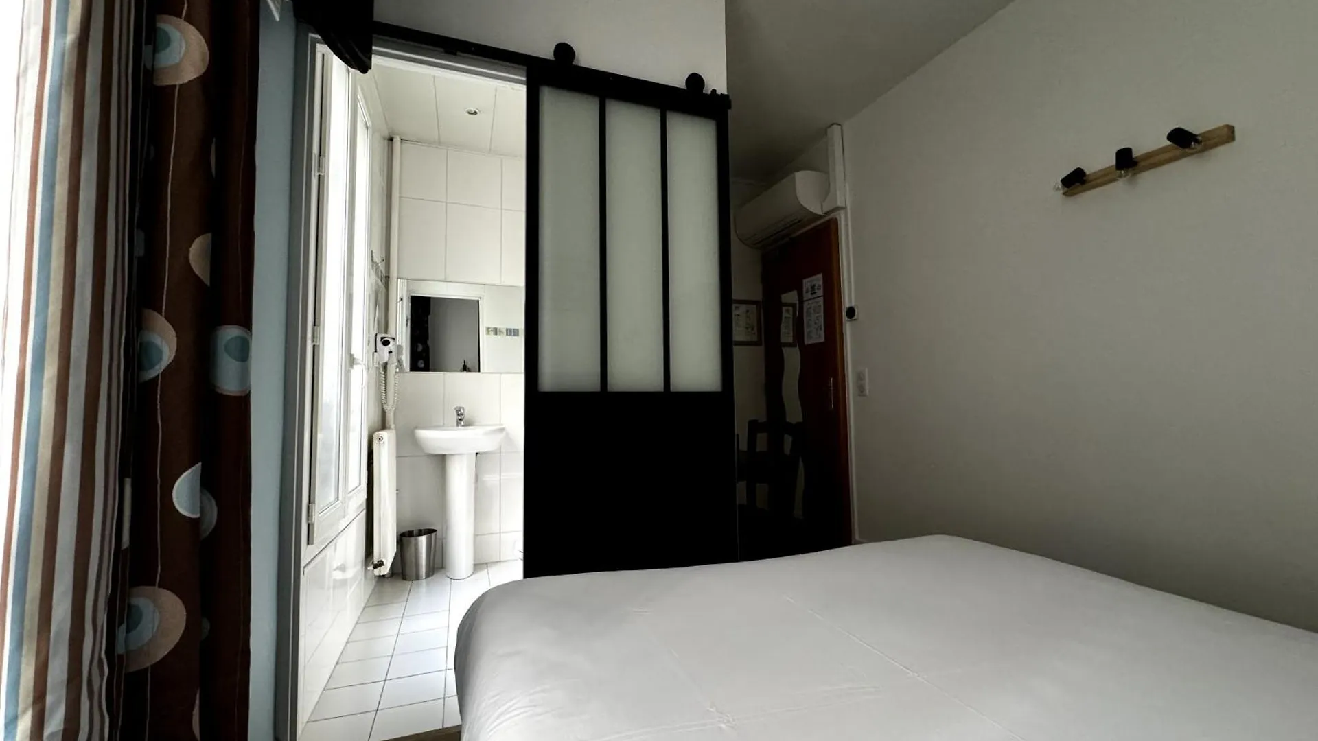 Hotel L'amiral 3*