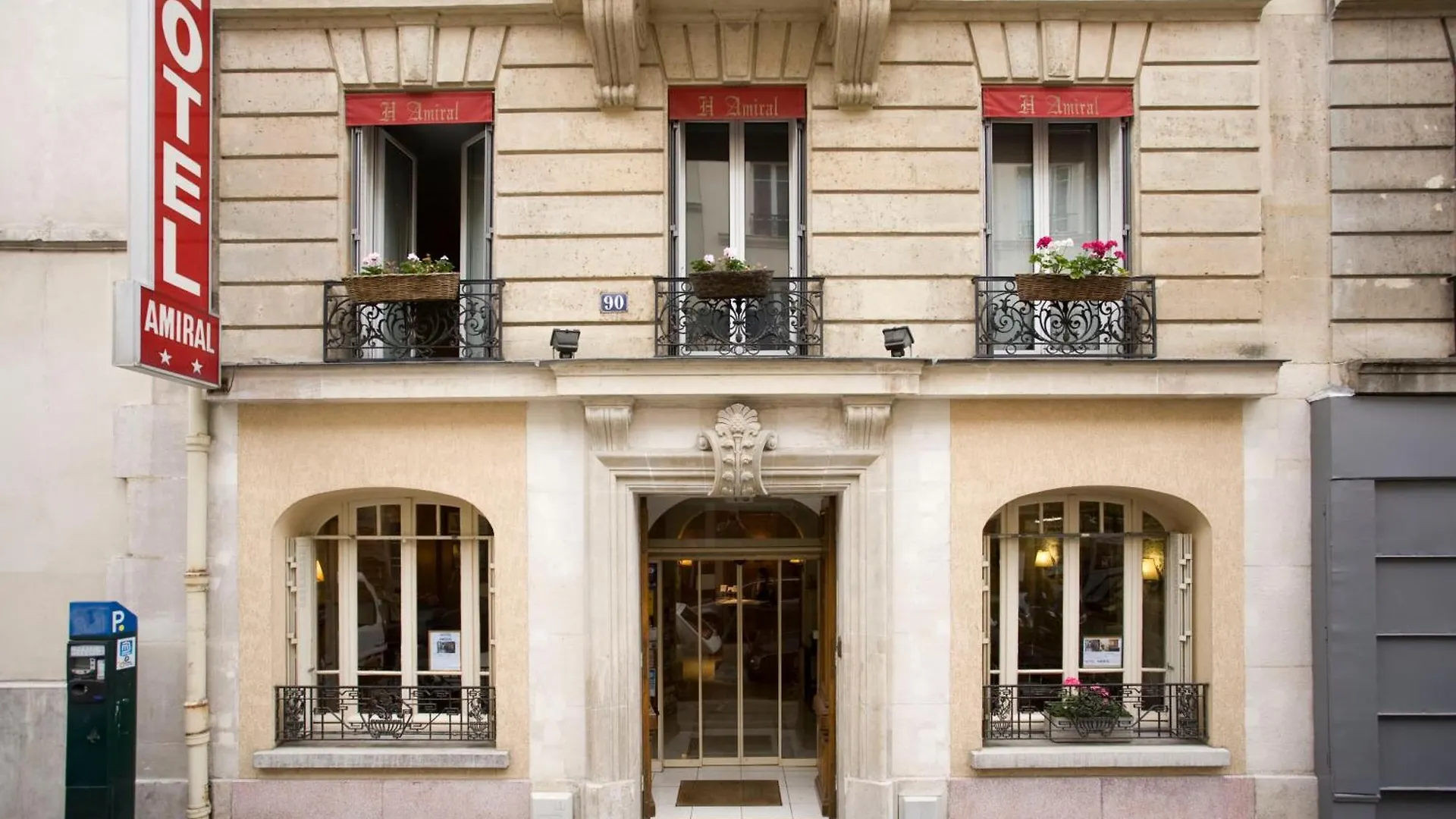 Hotel L'amiral 3*